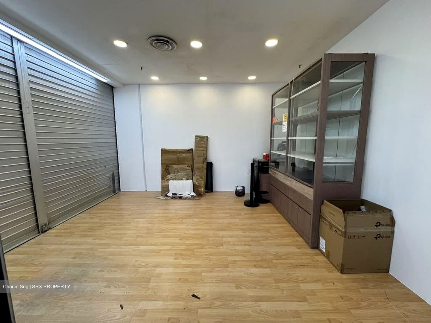 Sim Lim Square (D7), Retail #595596841